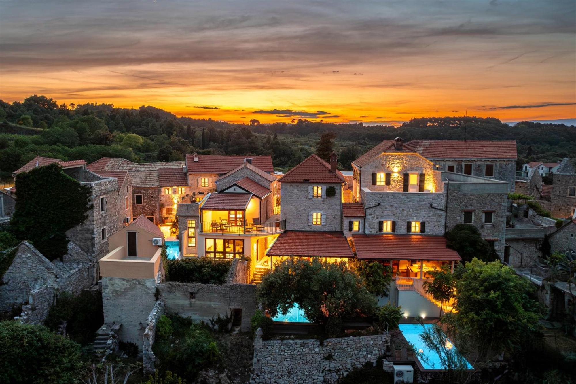 Dvor Pitve Villas Jelsa  Dış mekan fotoğraf